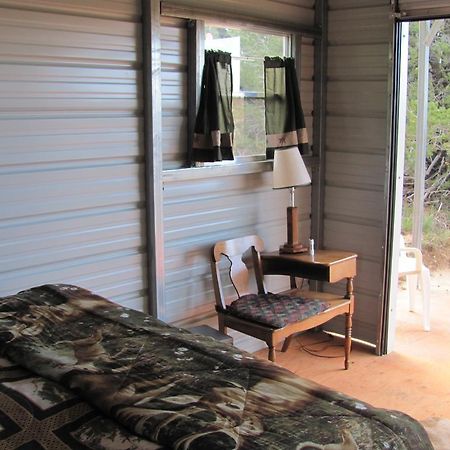 Lupine Cabin, Glamour Camping, Stunning Skies And Sunrise Views Монтичело Екстериор снимка